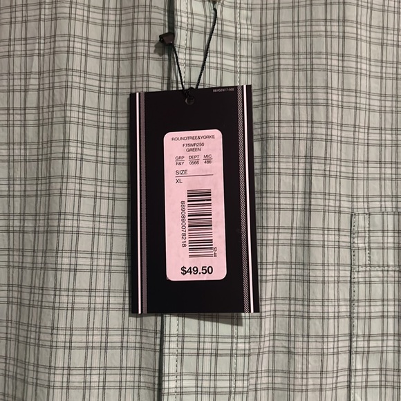 Roundtree & Yorke Green button down shirt. XL. Brand new with tags. - Picture 2 of 3
